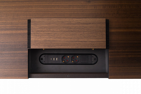 Кабинет для руководителей Tesla